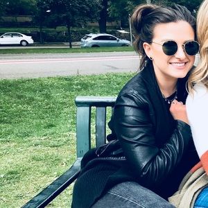 Meet your Posher, Veronica